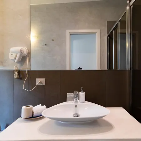 Palazzo Cavour فندق مبيت وإفطار ليتشي