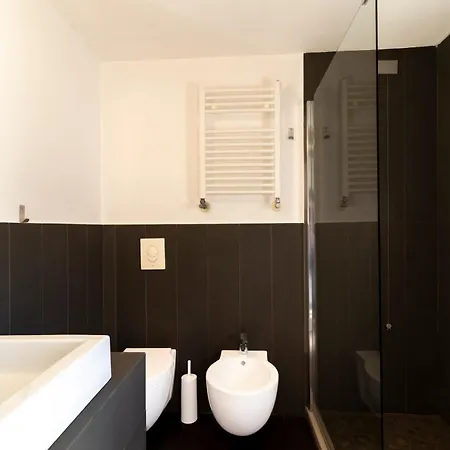 فندق مبيت وإفطار Palazzo Cavour ليتشي