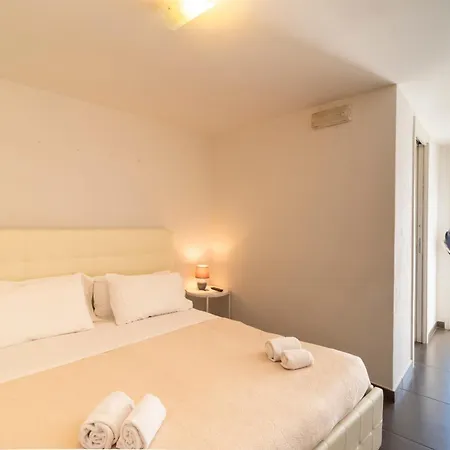 Palazzo Cavour فندق مبيت وإفطار 3*