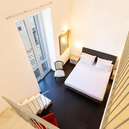 Palazzo Cavour فندق مبيت وإفطار ليتشي