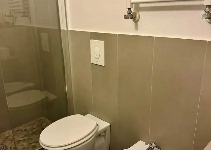 לינה וארוחת בוקר Palazzo Cavour 3*